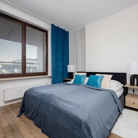 Apartment Stylish Apartment With Parking Warszawa Wynalazek 2 By Heyrent